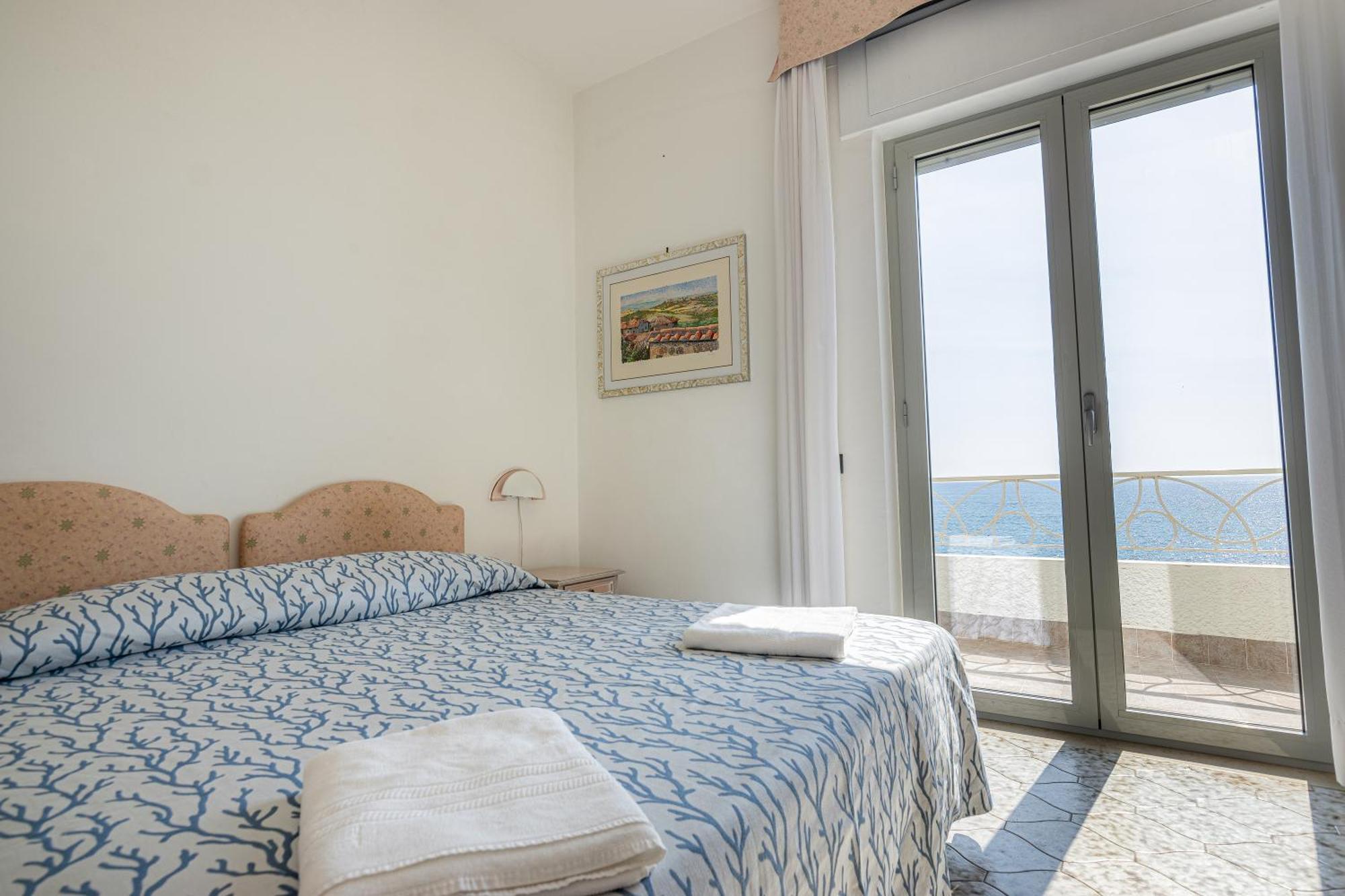 Hotel Poseidon Diamante Esterno foto